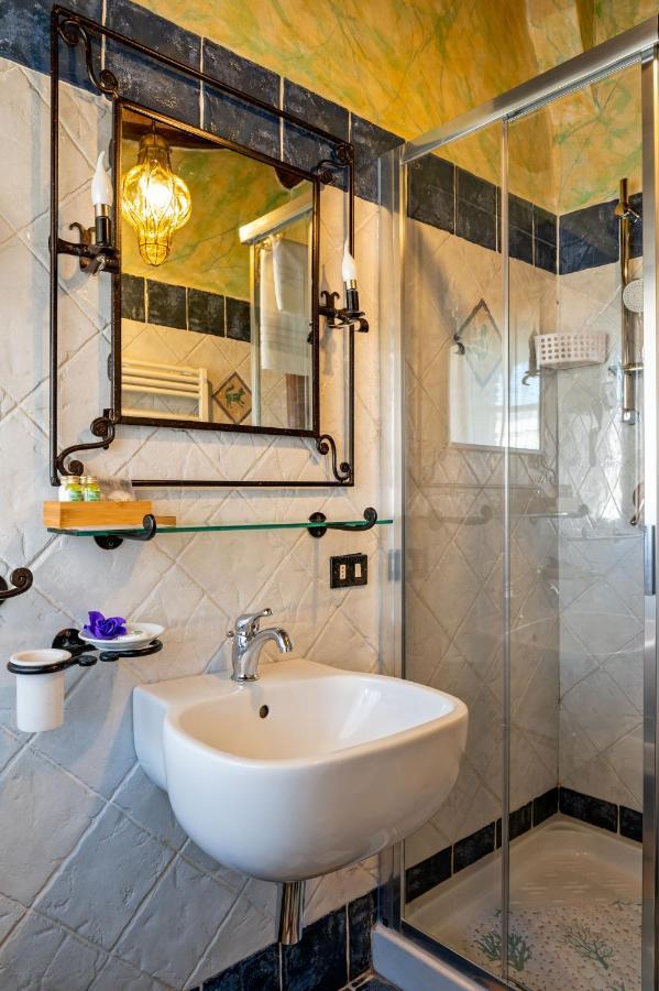 Luxury Corte Di Re Artu Лукка Экстерьер фото